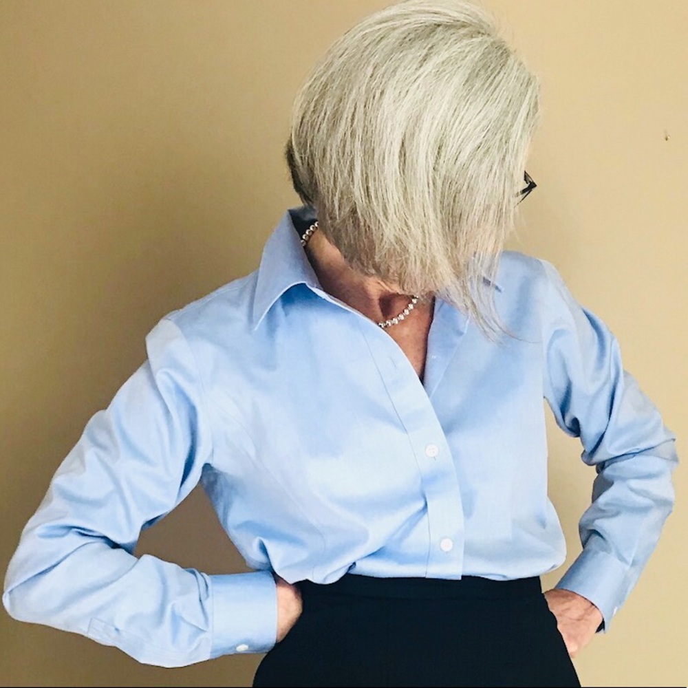 Liz Claiborne, Blue Button Down Shirt, Size 6